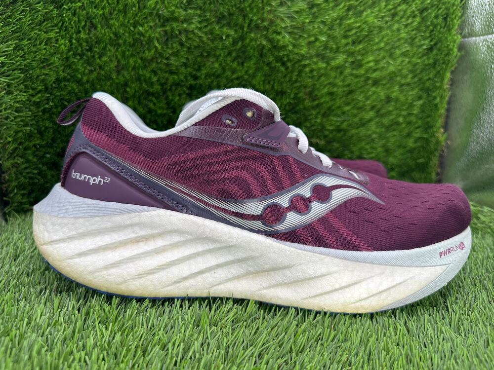 Saucony Triumph 22 S10964-241 Athletic Sneaker Women's 10.5 Purple Mesh Running